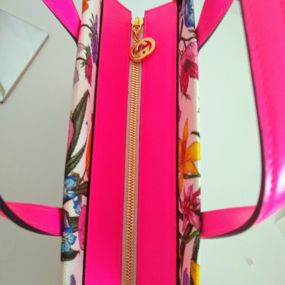 Gucci Authentic Flora Crossbody/Tote #550141 - Picture 5 of 10